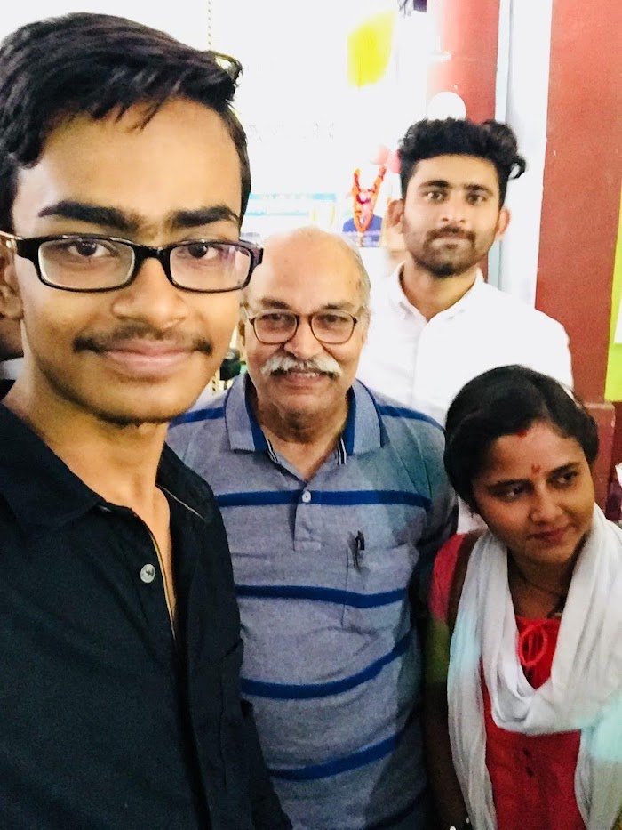 Meet with Padma Shri Prof. H.C. Verma